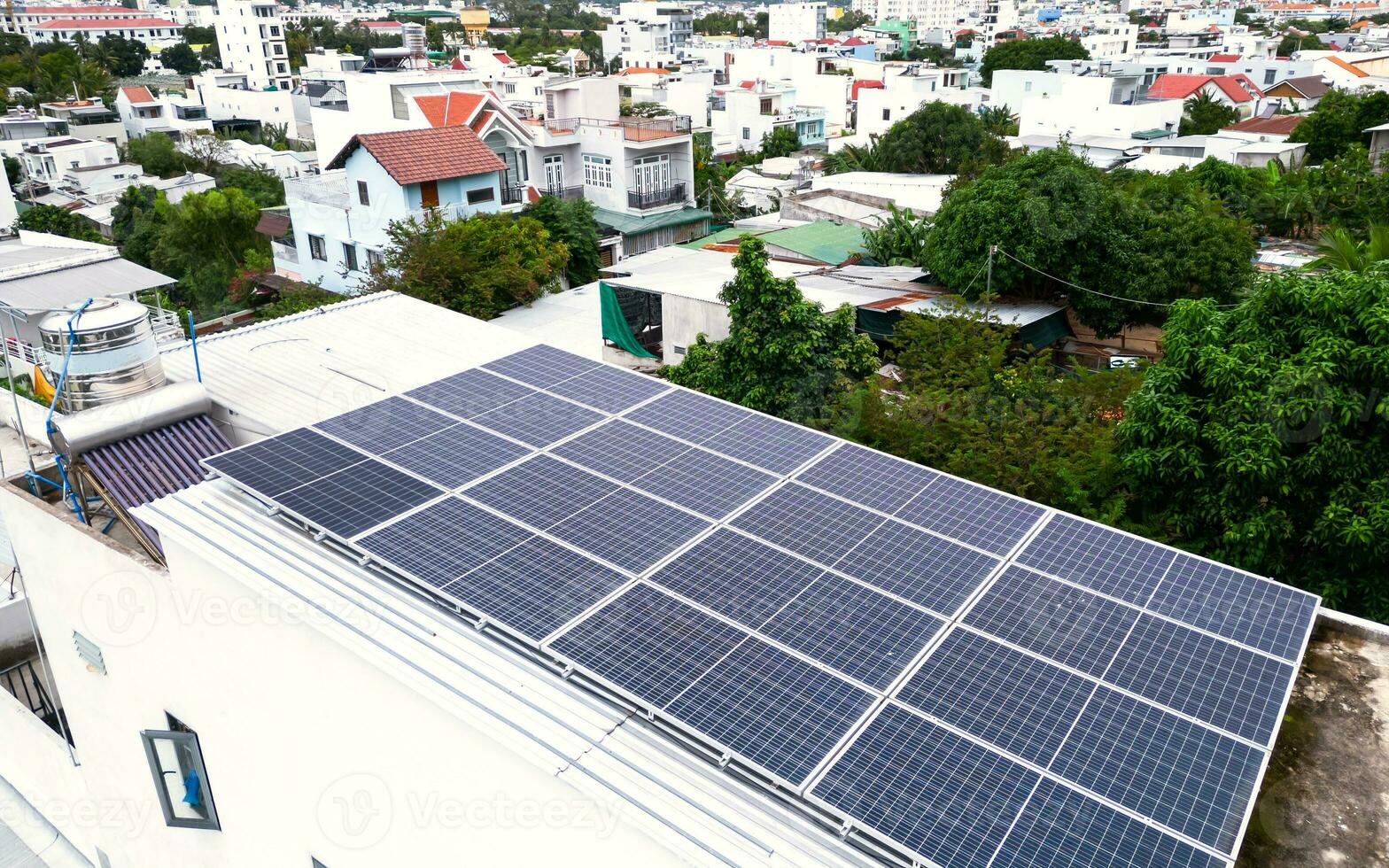 The Benefits of Solar Panels for Private Housing